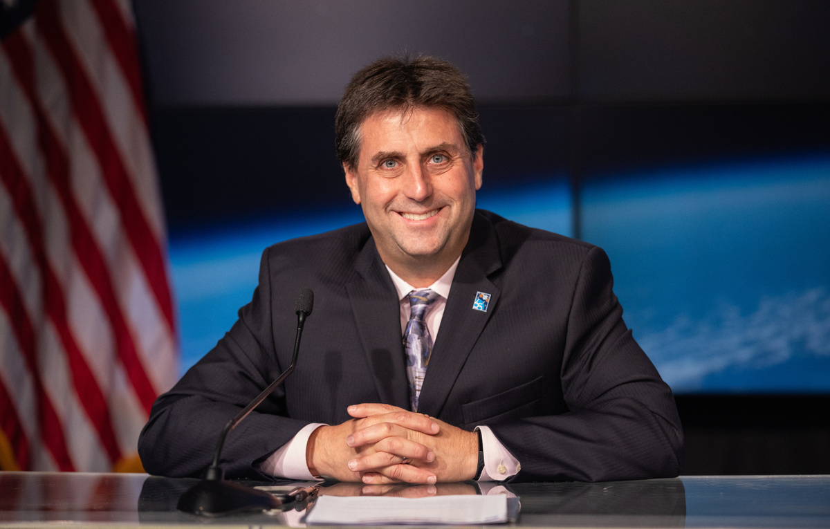    Глава американской программы МКС Джоэл Монталбано  NASA/Kim Shiflett