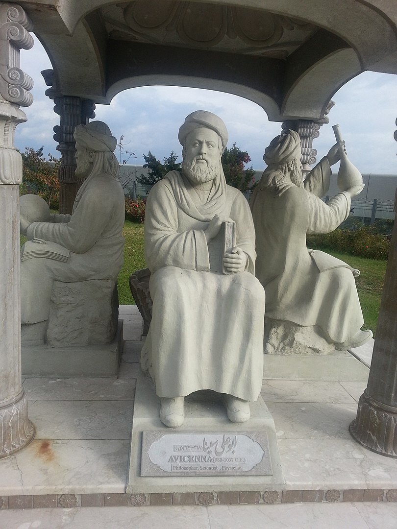 Авиценна  (Авторство: Yamaha5. CC BY-SA 3.0, commons.wikimedia)