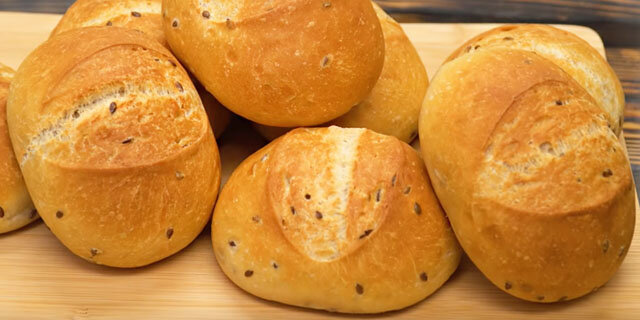 Мягкие булочки с хрустящей корочкой