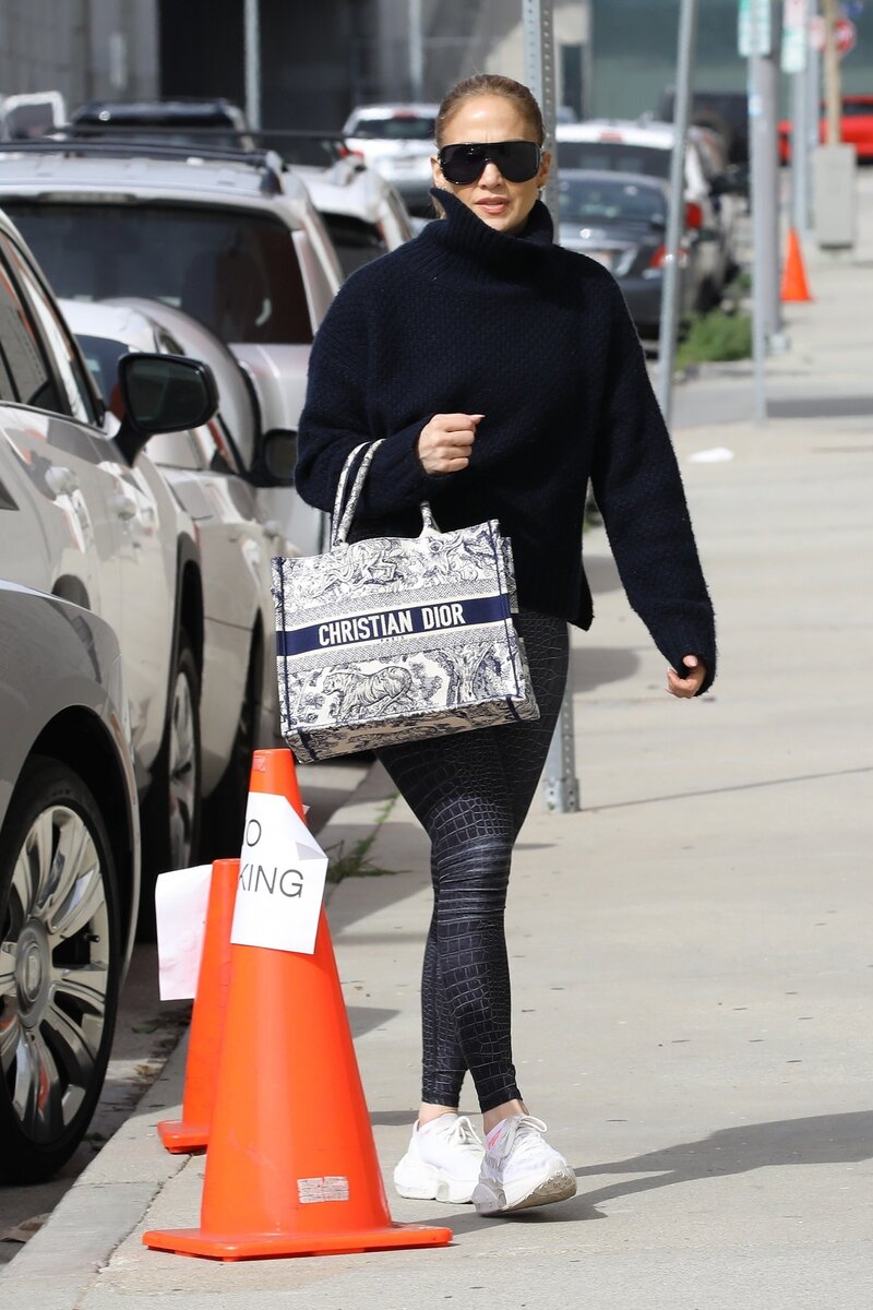    Дженнифер ЛопесLegion-Media