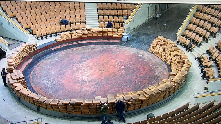    Реконструкция цирка займет два года