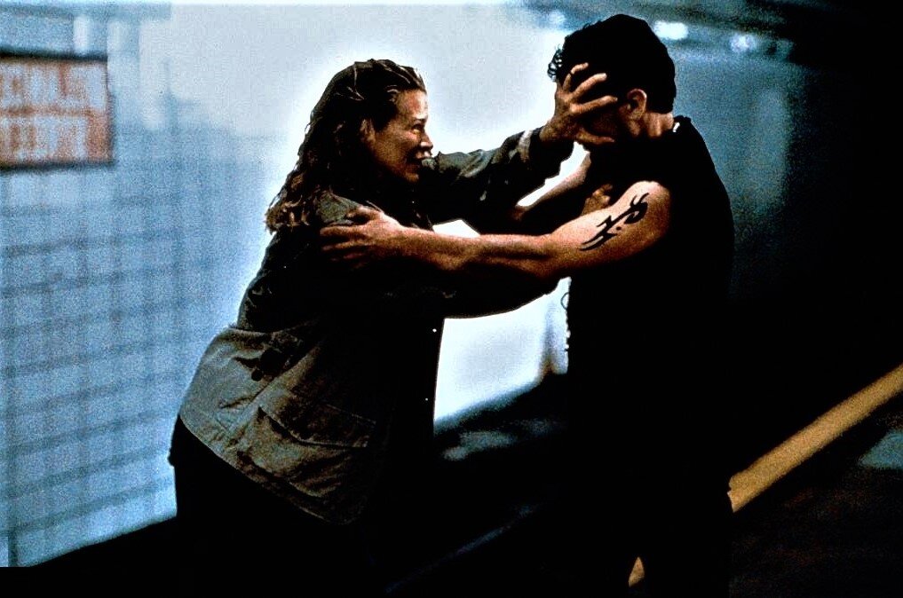 Кадр из свободных источников «Спаси и сохрани» (2000)