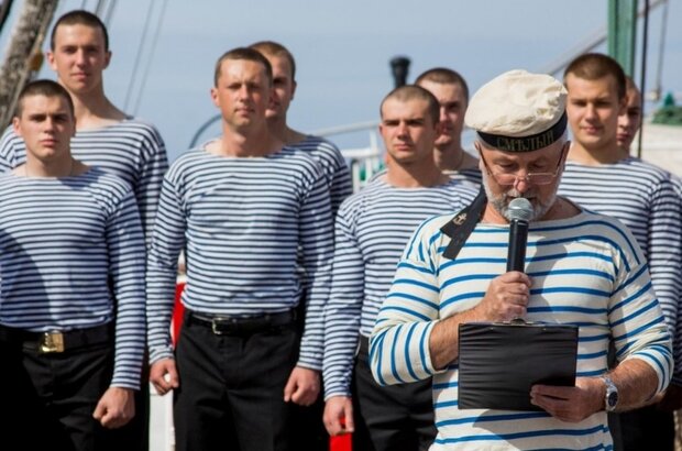 Тельняшка-одежда моряка