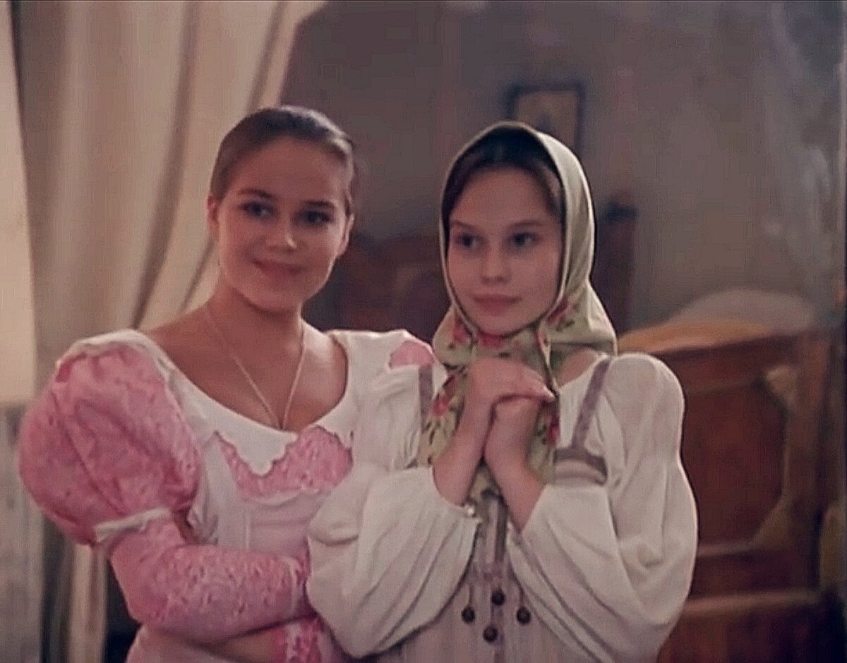 "Хороша девка!" Цитата из фильма "Барышня-крестьянка" Источник фото -кадр из фильма. 