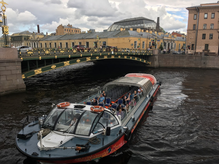 С-Петербург. Водная экскурсия по каналам и рекам