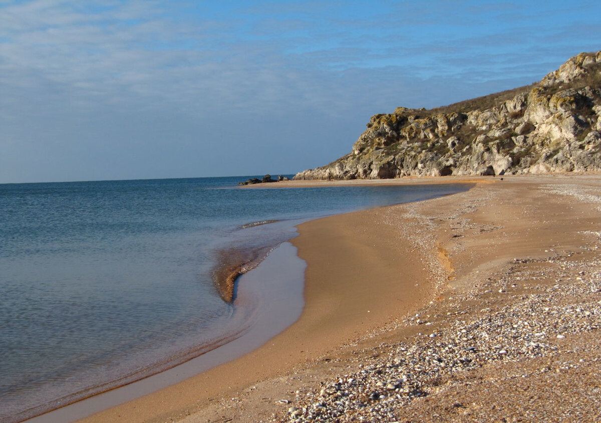 Крым золотое отдых. Золотое Крым Азовское море. Село золотое Керчь. Поселок золотое Керчь. Пляж золотое Керчь.