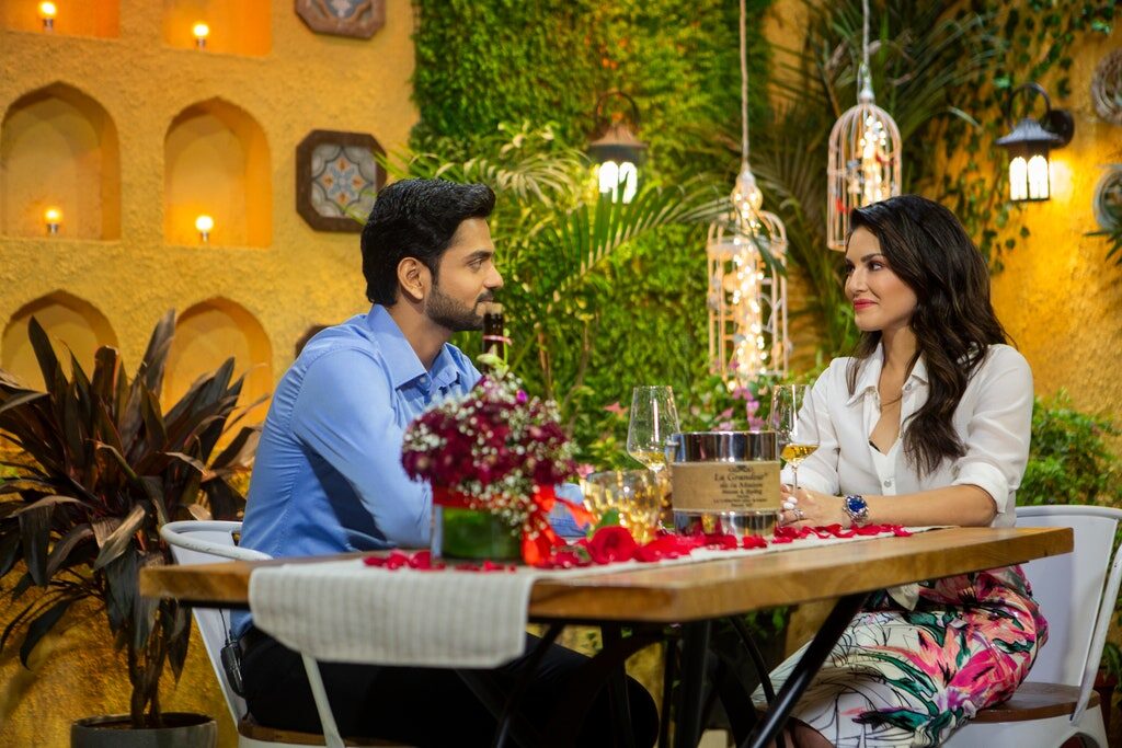 Кадр из реалити-шоу What the Love! 