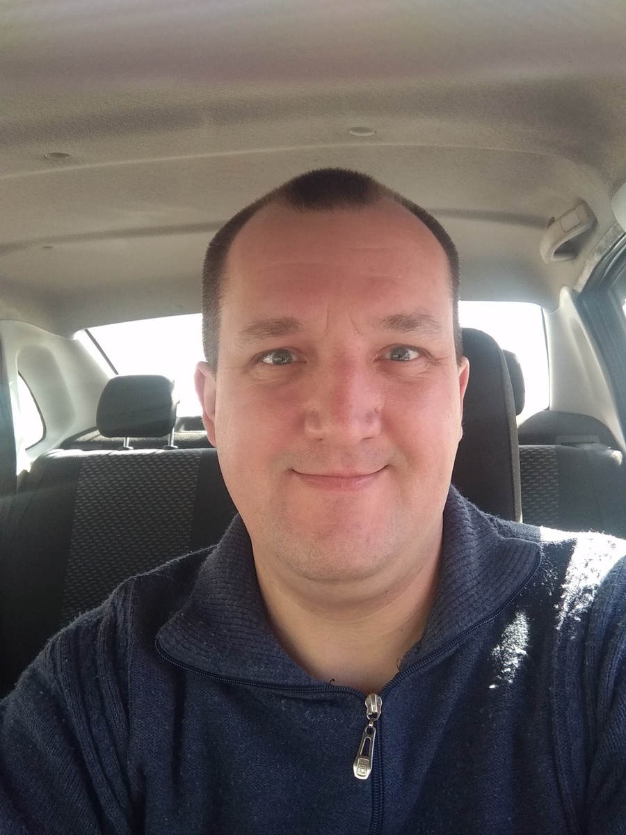 За рулём своего таксимобиля. 