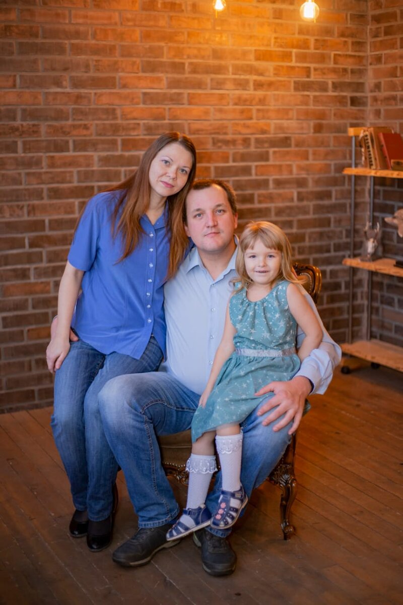 Семья и работа идут вместе, тогда ты счастлив. 