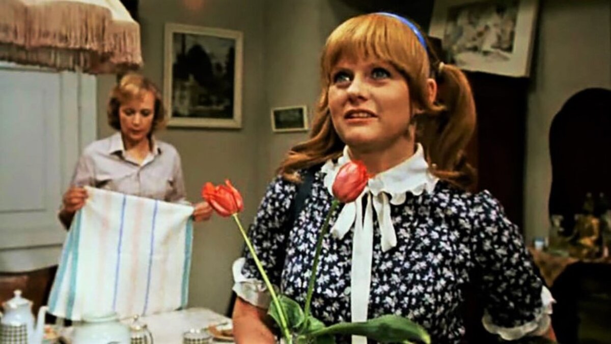 Ирина Муравьёва в фильме «Карнавал», 1981 год. Коллаж.