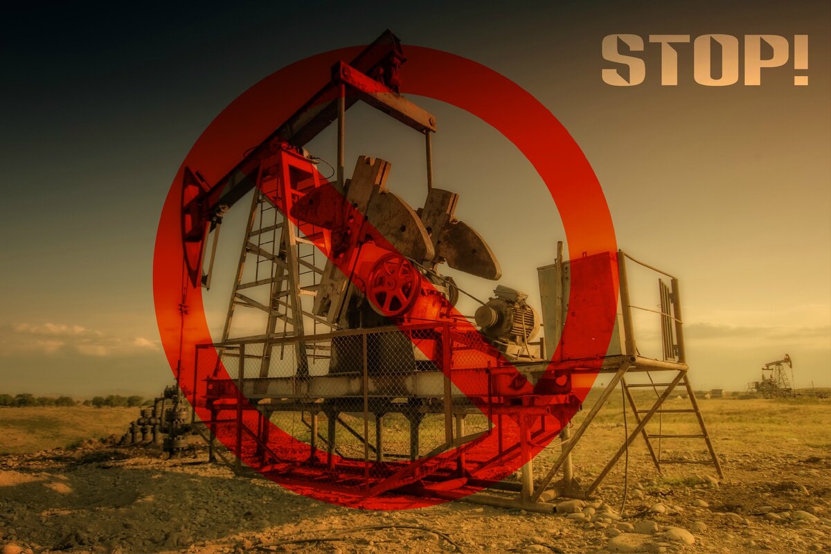 По последним подсчётам ученых, нефти в земных недрах осталось на 50-60 лет, при тех темпах потребления, которые есть у нас сейчас. Пора задуматься, над некой альтернативой...