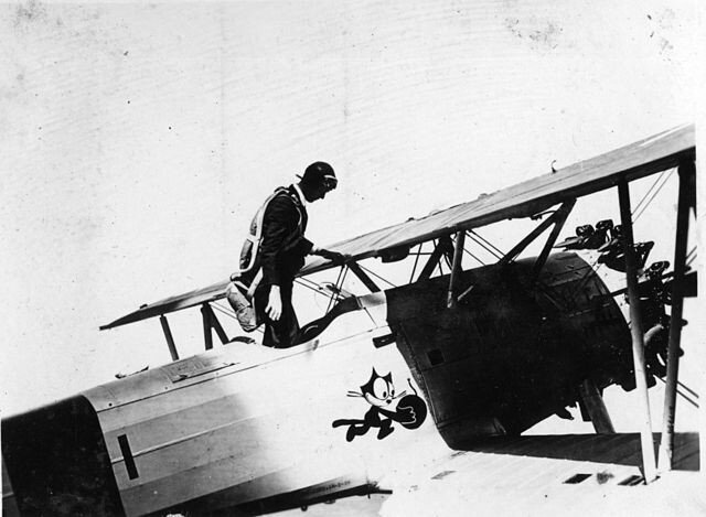 Чарльз Линдберг в Боинге F3B-1.