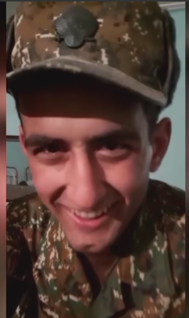 Геворг Давидович Бабаджанян 2001.г  погиб при Защите Родины в Арцахском Войне 2020. Г 