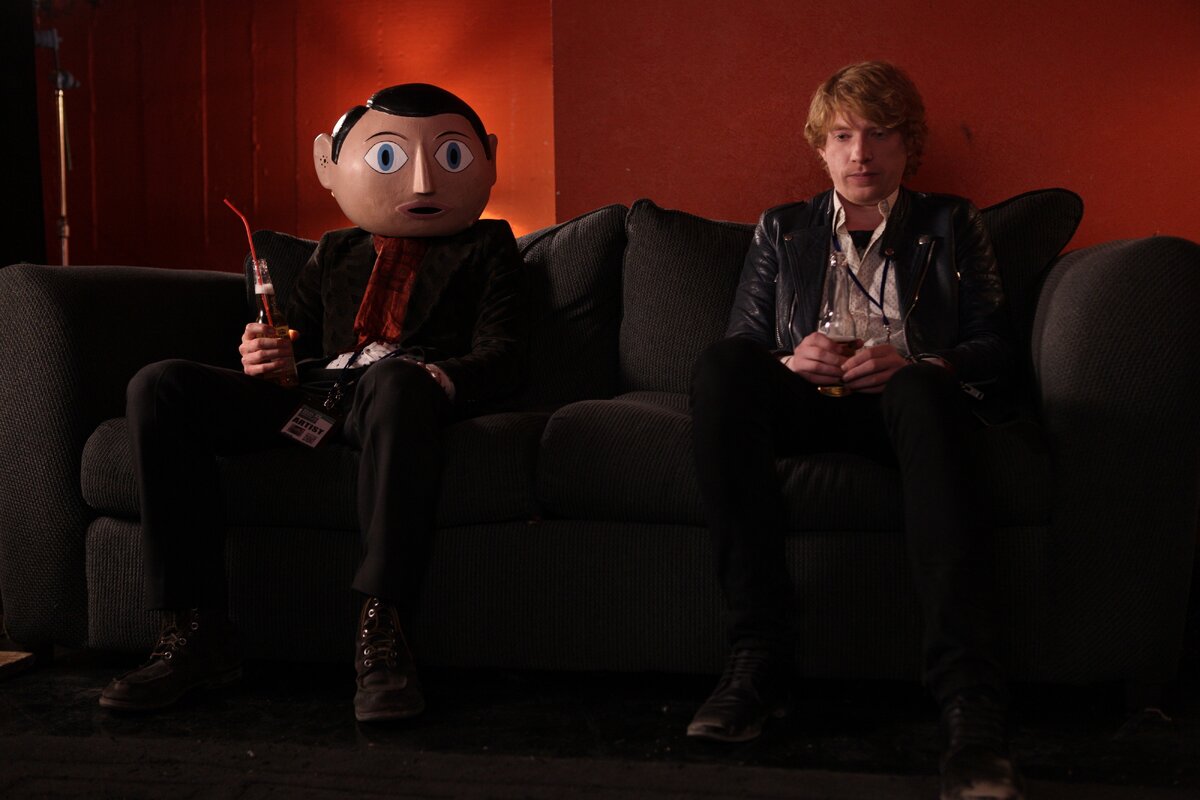 Кадр из фильма "Фрэнк" (2014 г., реж. Ленни Абрахамсон)