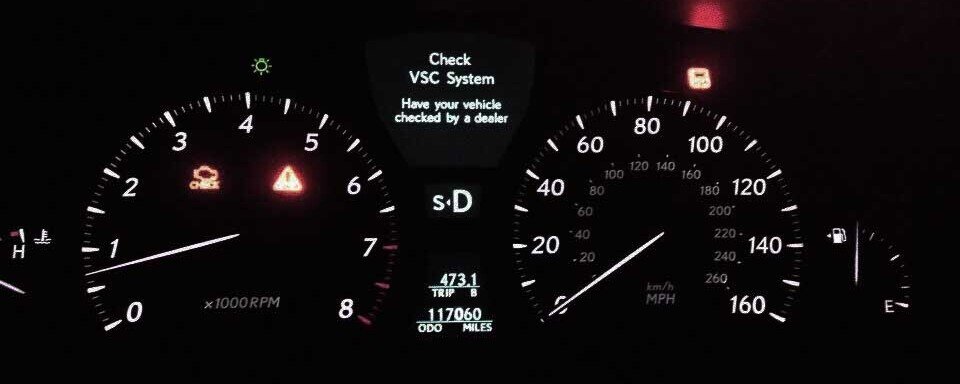Что означает индикатор VSC в моей Toyota или Lexus?