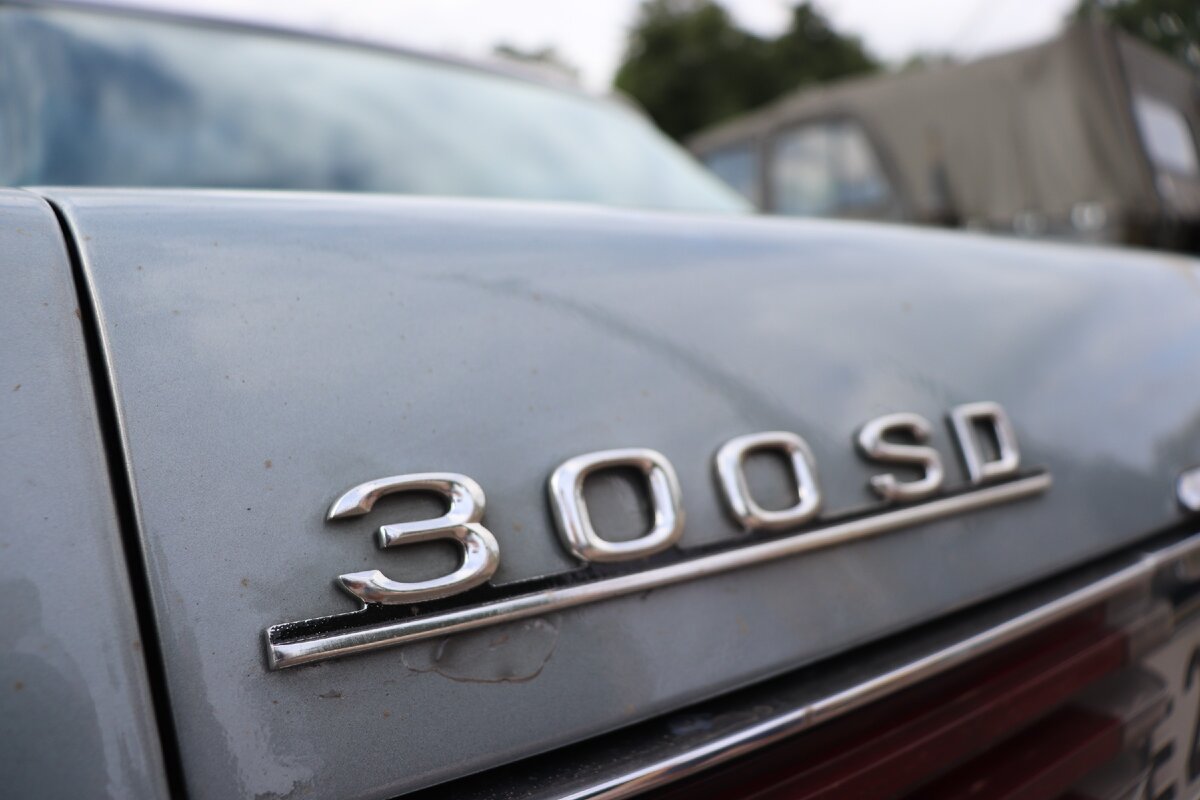 Модель 300SD - выпускалась исключительно для рынка Канады и США