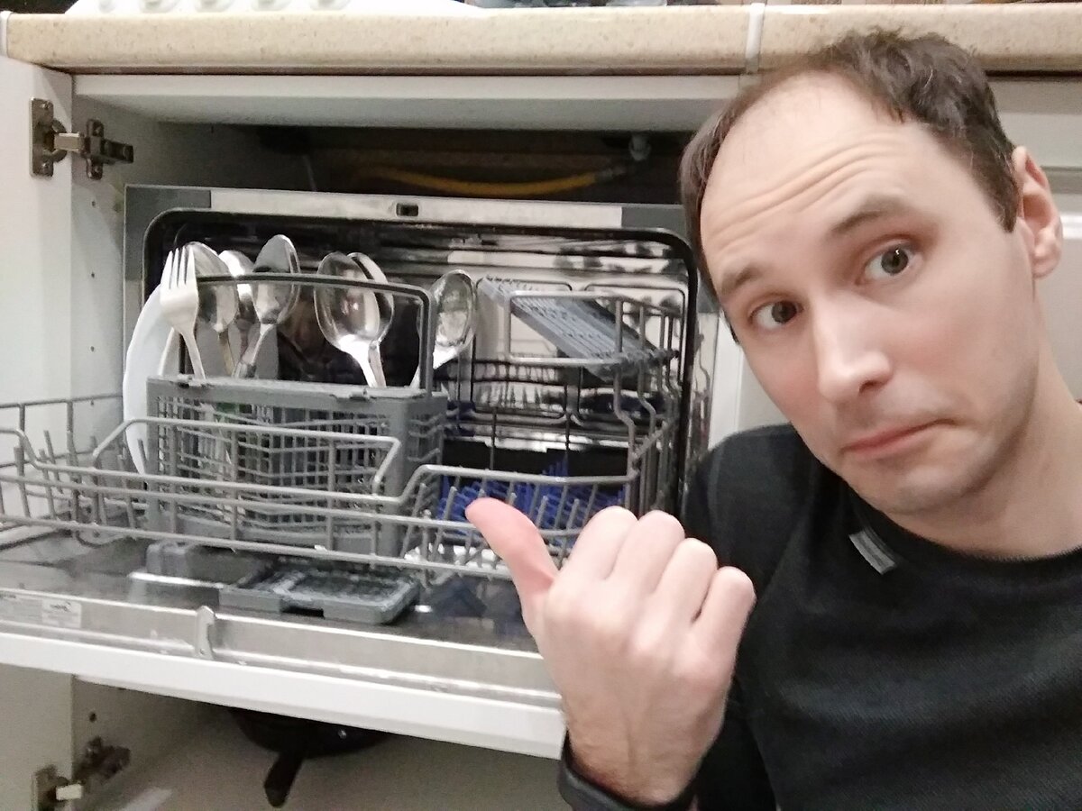 Наша посудомойка. А вы как думаете нужен ли этот девайс на кухне? Напишите в комментариях. @ Горбунов Сергей.