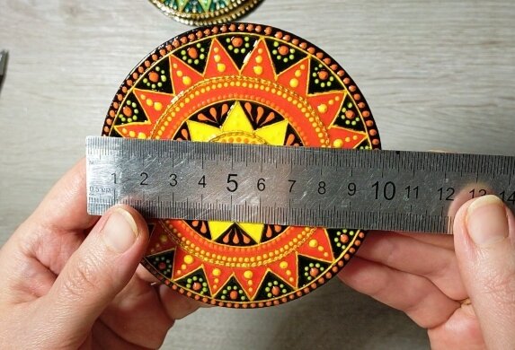 Замеряем размеры изделия