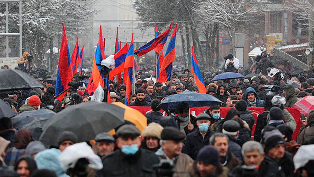 Протесты в армении 2008. Армении 2008. Протесты в армении 2008. Март 1 2008 в армении ереван. Армения 2008 революция.