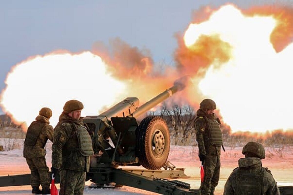 Д 30 видео. Ракетные войска и артиллерия. День артиллерии. С праздником артиллеристы. День ракетных войск и артиллерии.