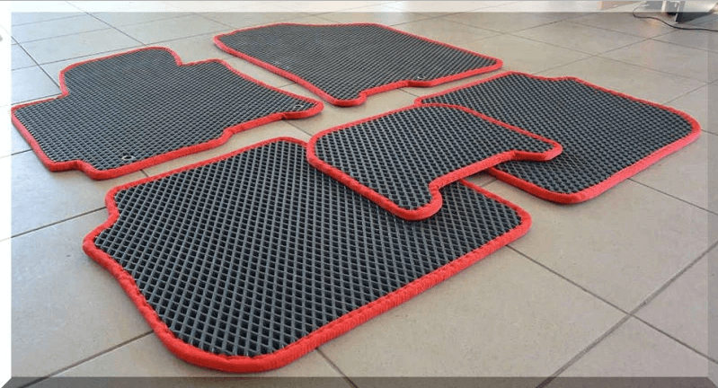 Как правильно выбрать сезонные коврики для авто