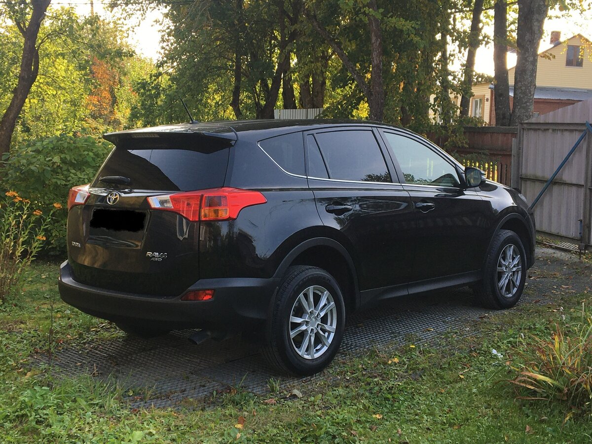 Toyota RAV4 2013 года. Стоимость содержания за год.