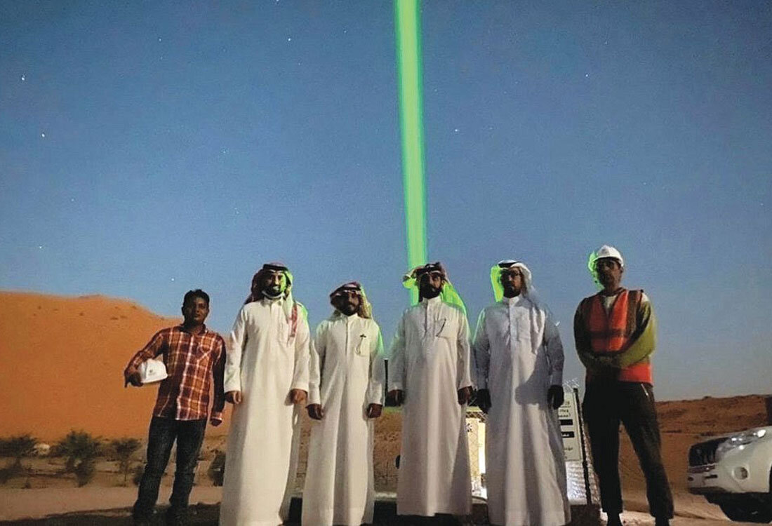 Гигантские лазерные указки в Аравийской пустыне - что это за сооружения на самом деле