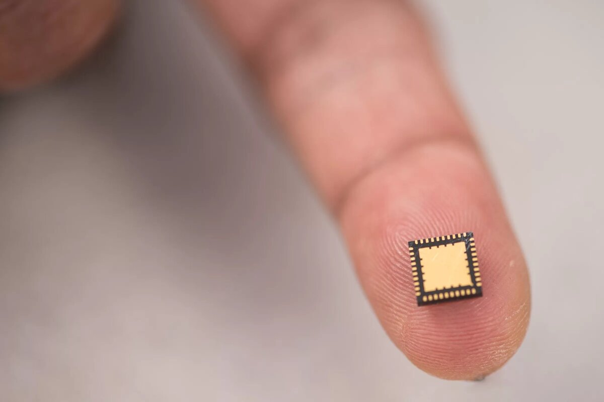 Один из вариантов огромного семейства ЧИПов. Взято в интернете.