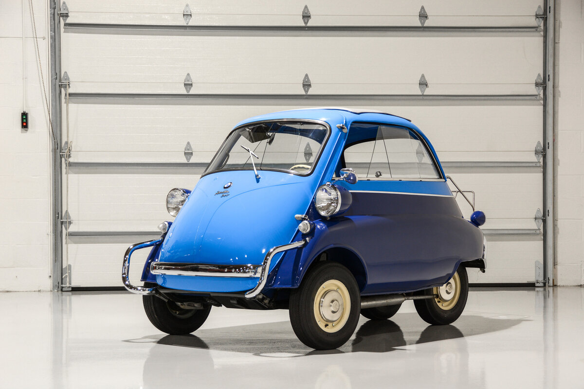 Автомобиль BMW Isetta