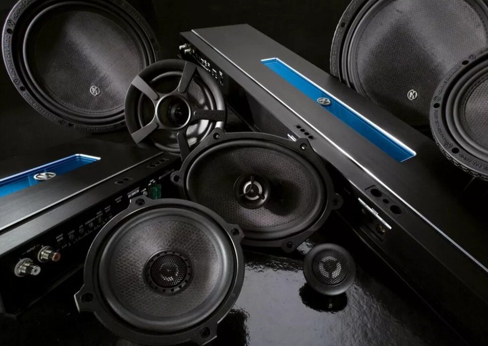 басы в машину. Dj машина. новая музыка в машину 2024. крутая тачка для девушки 2022. новая музыка в машину 2024.