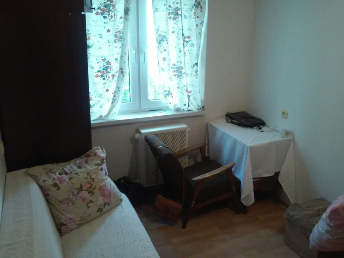 Комната в районе Золотая Горка за $ 90