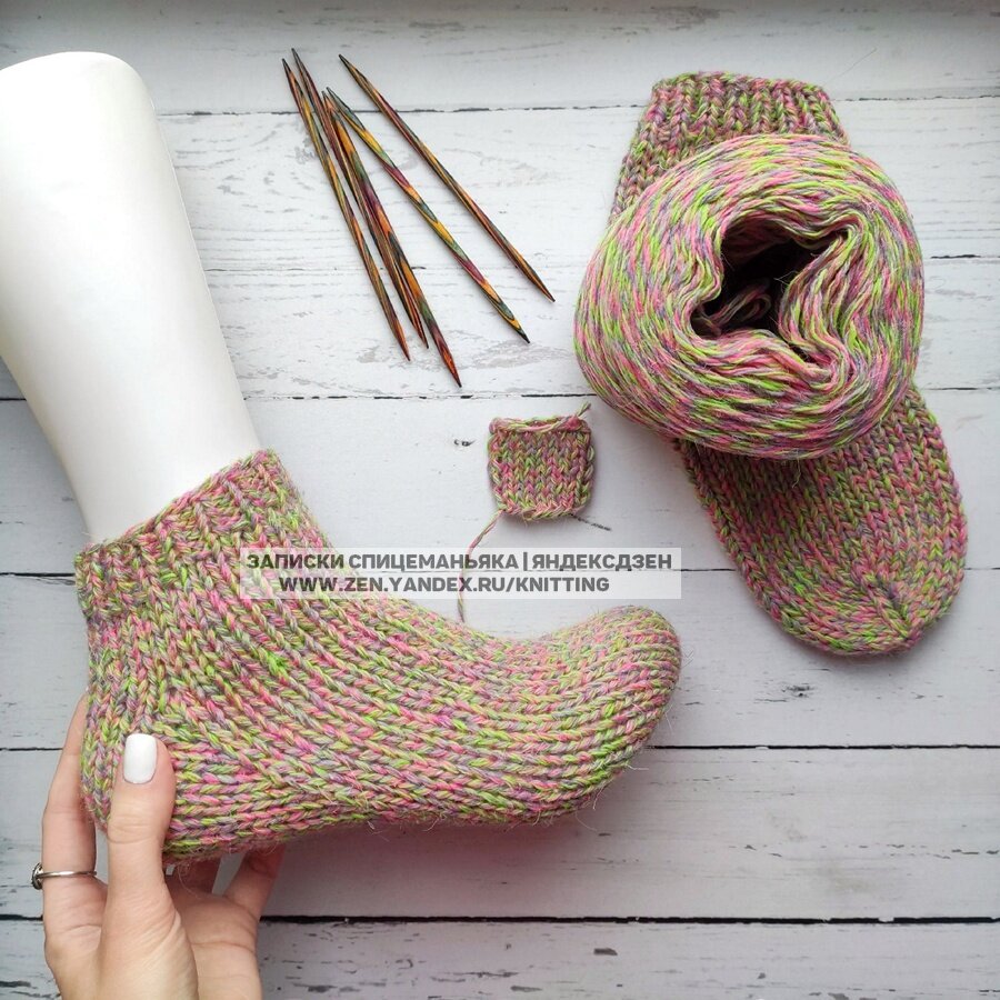 Цвет в жизни более сочный. Листайте. Ангорка меланж салатово-розово-сиреневый. 