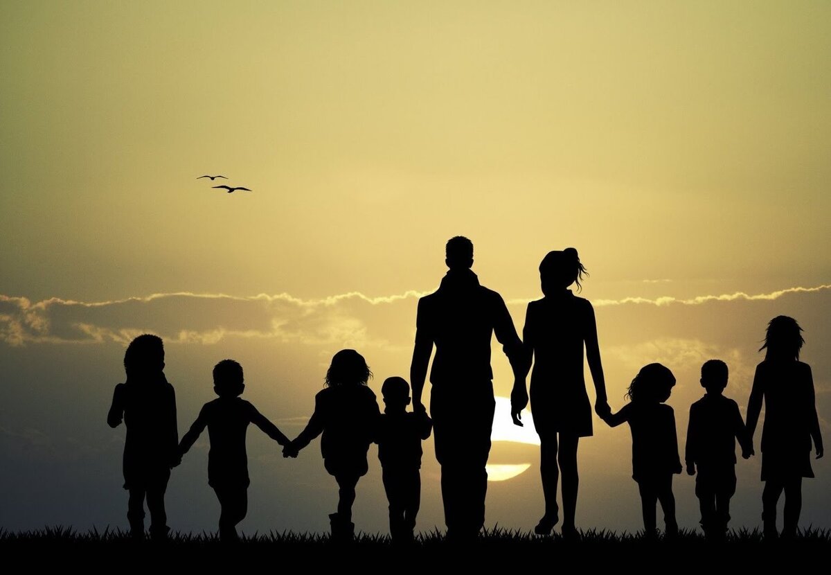 (Фото взято из свободного интернета... И в данной статье автор принял решение не использовать фотографии семьи Тепляковых...)