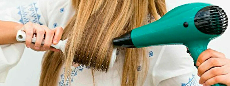 Феном можно сушить, только на небольшой мощности и температуре