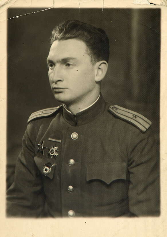 Майор Красной Армии Борис Слуцкий