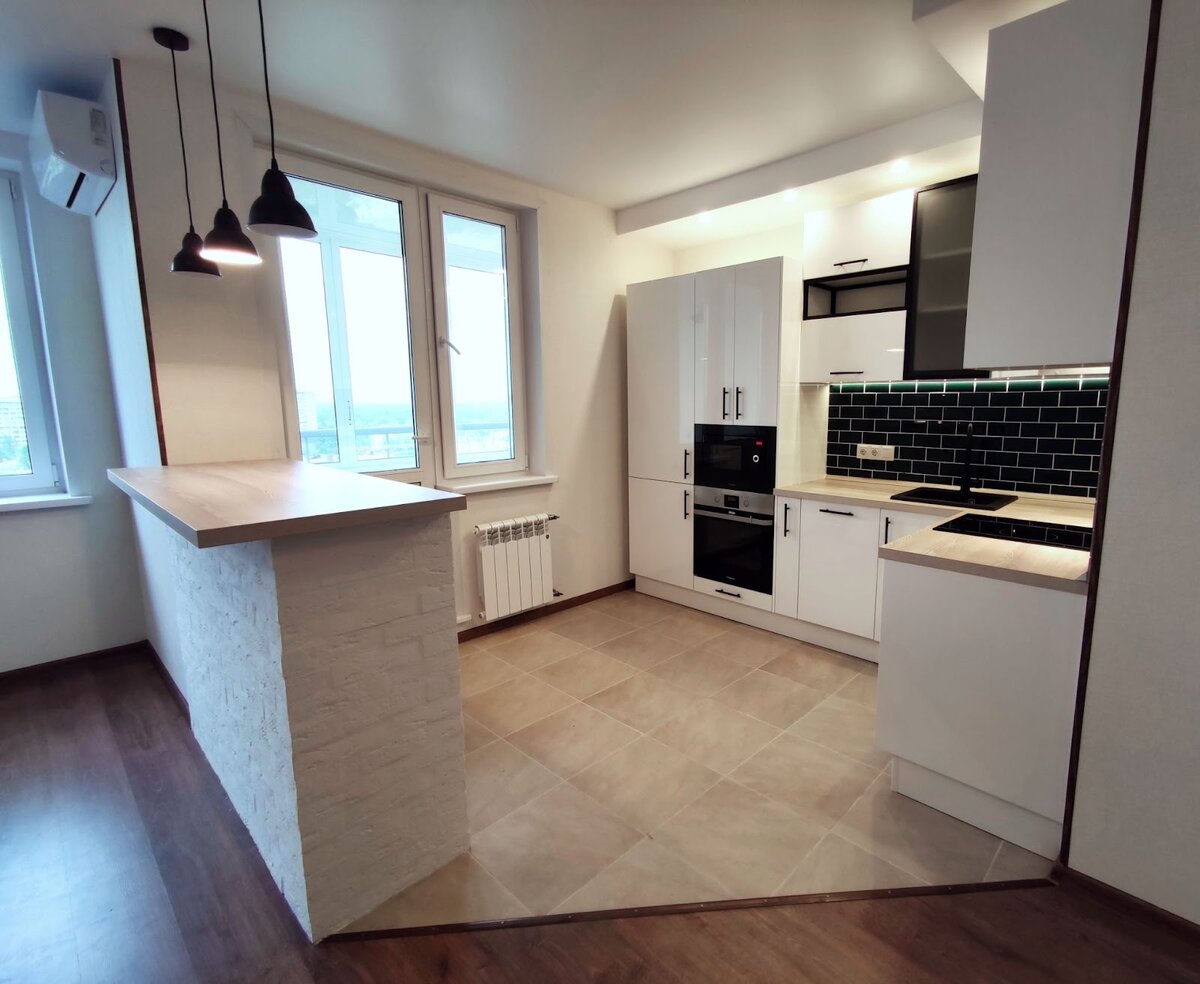 Мне нравится белый цвет в интерьере. Очень освежает и как бы расширяет пространство