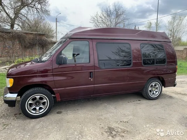 Ford Econoline 1993  года  выпуска 5.0 литра 155 л.с.,задний привод,автомат Цена  850 000  рублей Ford Econoline  1997  года  выпуска 5.8  литра 210 л.с.-2