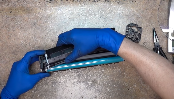 Фото 15. Половина картриджа с фотобарабаном