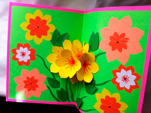 Как сделать открытку маме с цветами? Мастер-класс из 7 шагов!
