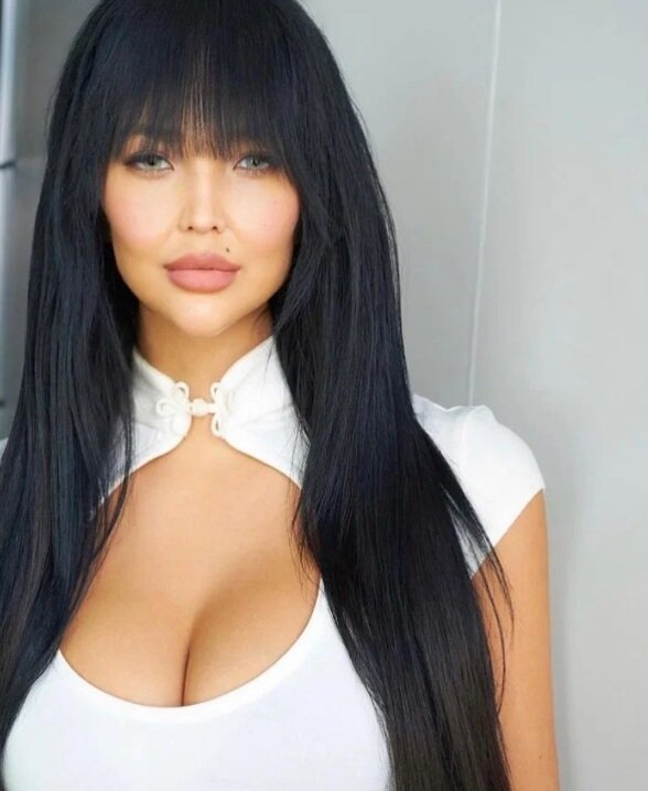 Эрика Элениак – «девушка из торта» в фильме «В осаде» | СовеToYou | Дзен