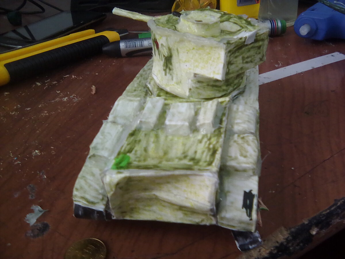 сзади под углом