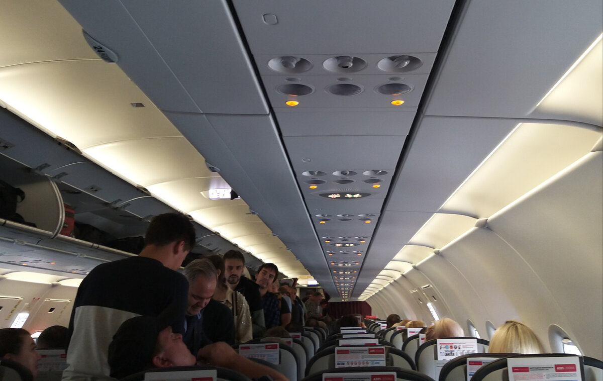 Салон самолета, фото автора