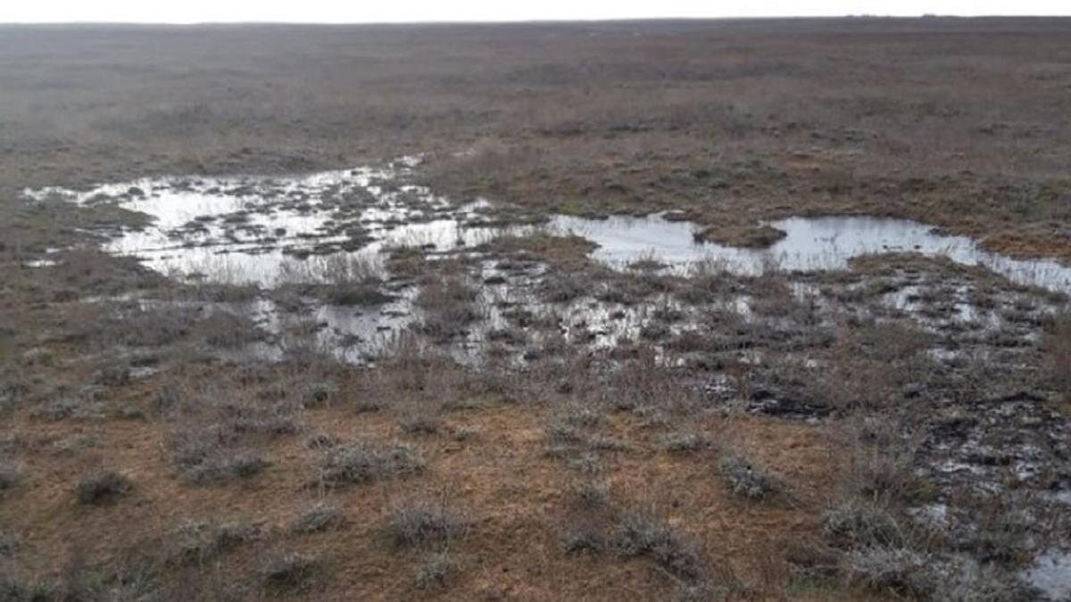    Разлив жидкости:акимат Атырауской области