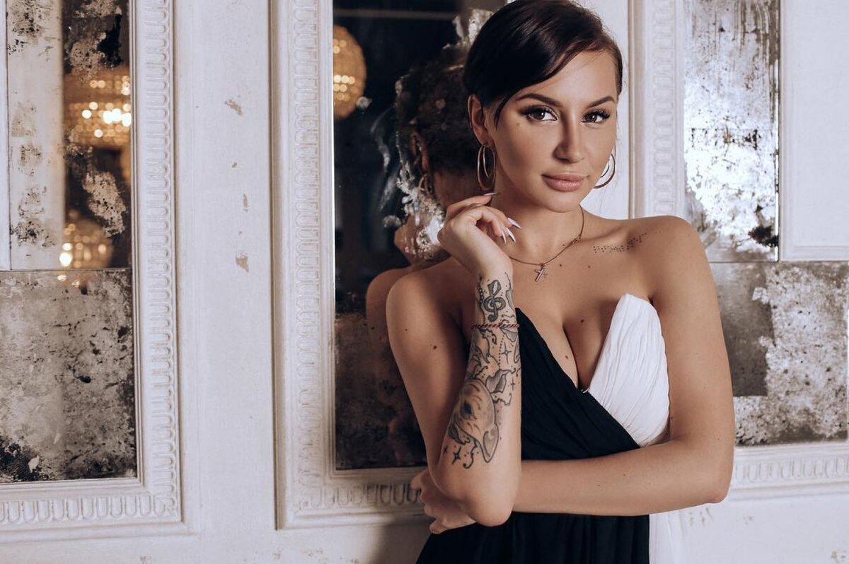 Анна Дзюба, ее называют "Новой Лободой"