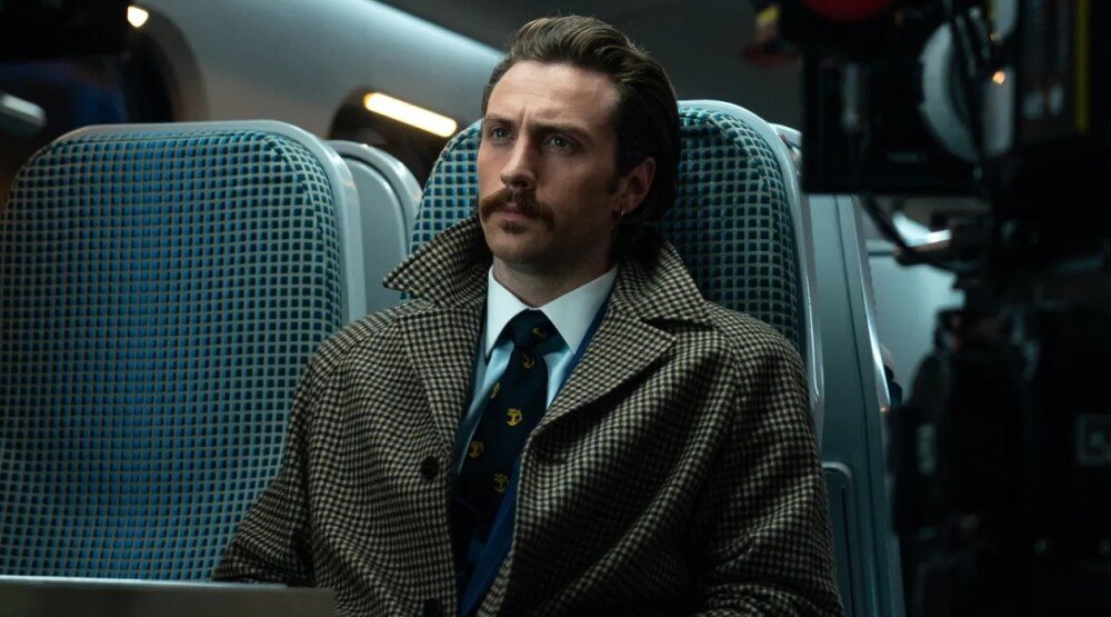     Аарон Тейлор-Джонсон на съемках фильма «Быстрее пули» (2022)