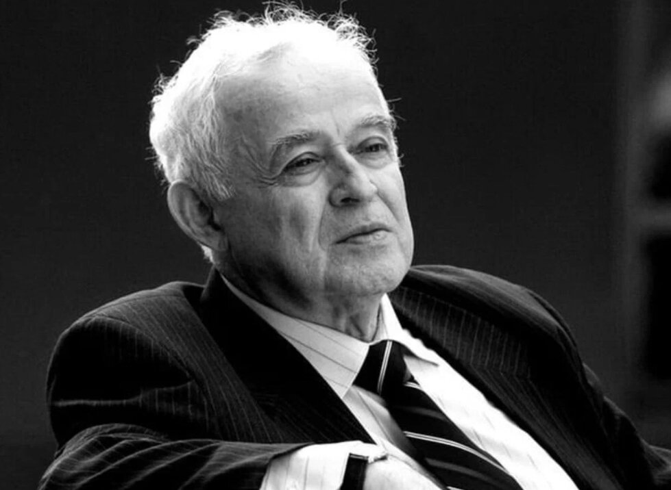  ,        ,           , ,   .-4