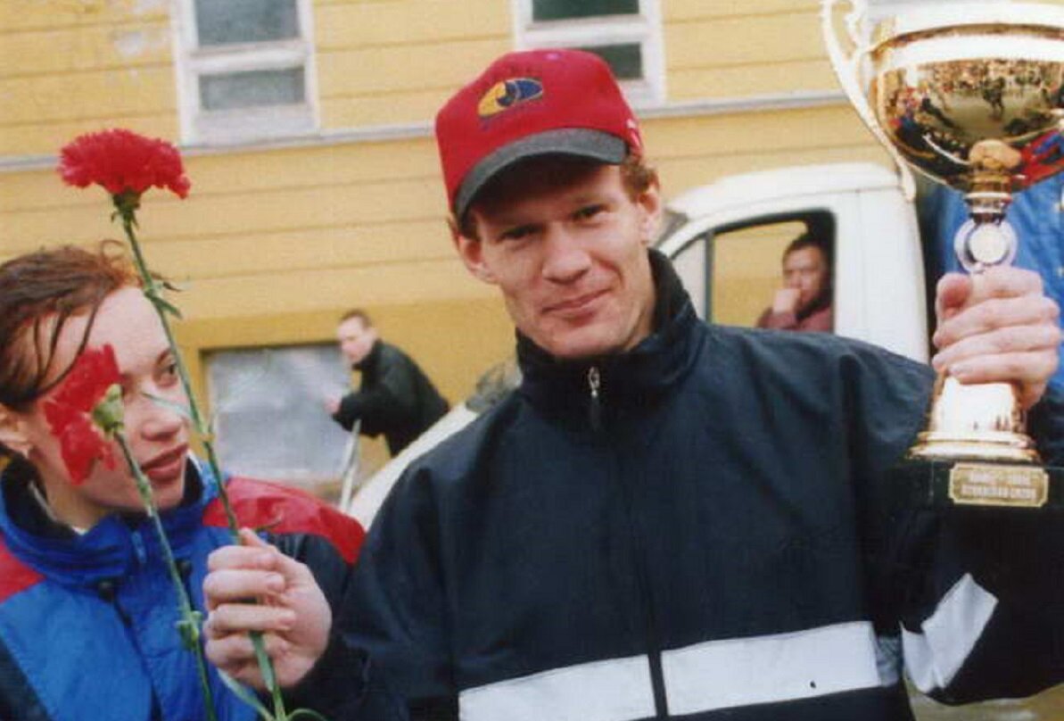    Алексей Уразов на эстафете «Нижегородской правды», 2002 год Александр Рылов