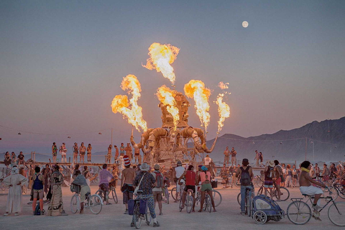 Cake Decor Burning man