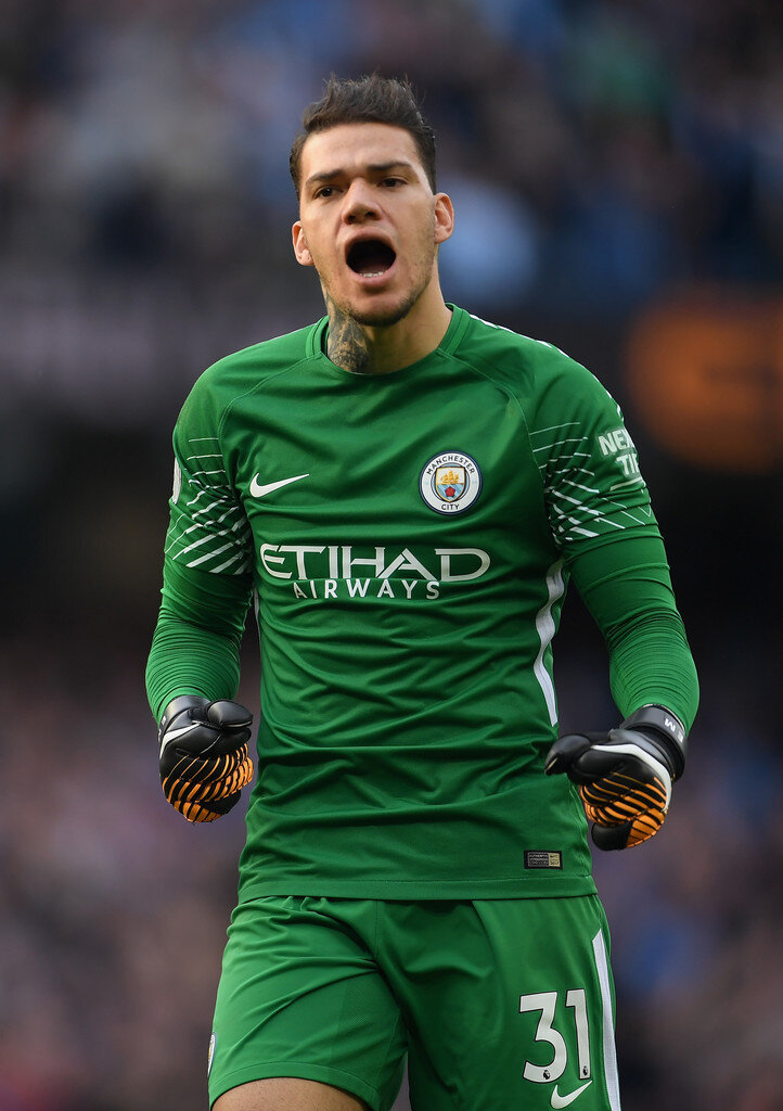 Игрок топ уровня,без него в манчестере никуда,также игрок сборной.