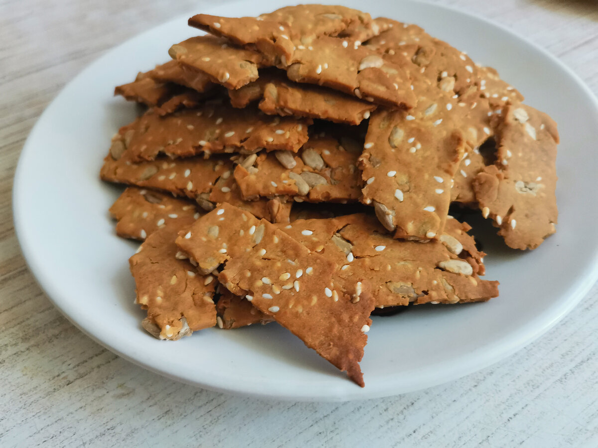 Печенье соленое с кунжутом